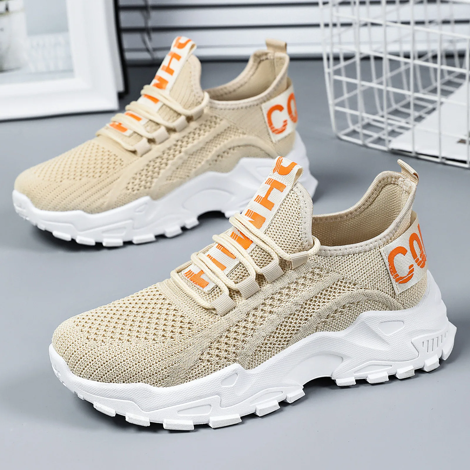 

Shoes Women's new large breathable heightening shoes Shallow mouth lace-up women's shoes Lightweight soft-soled single shoes