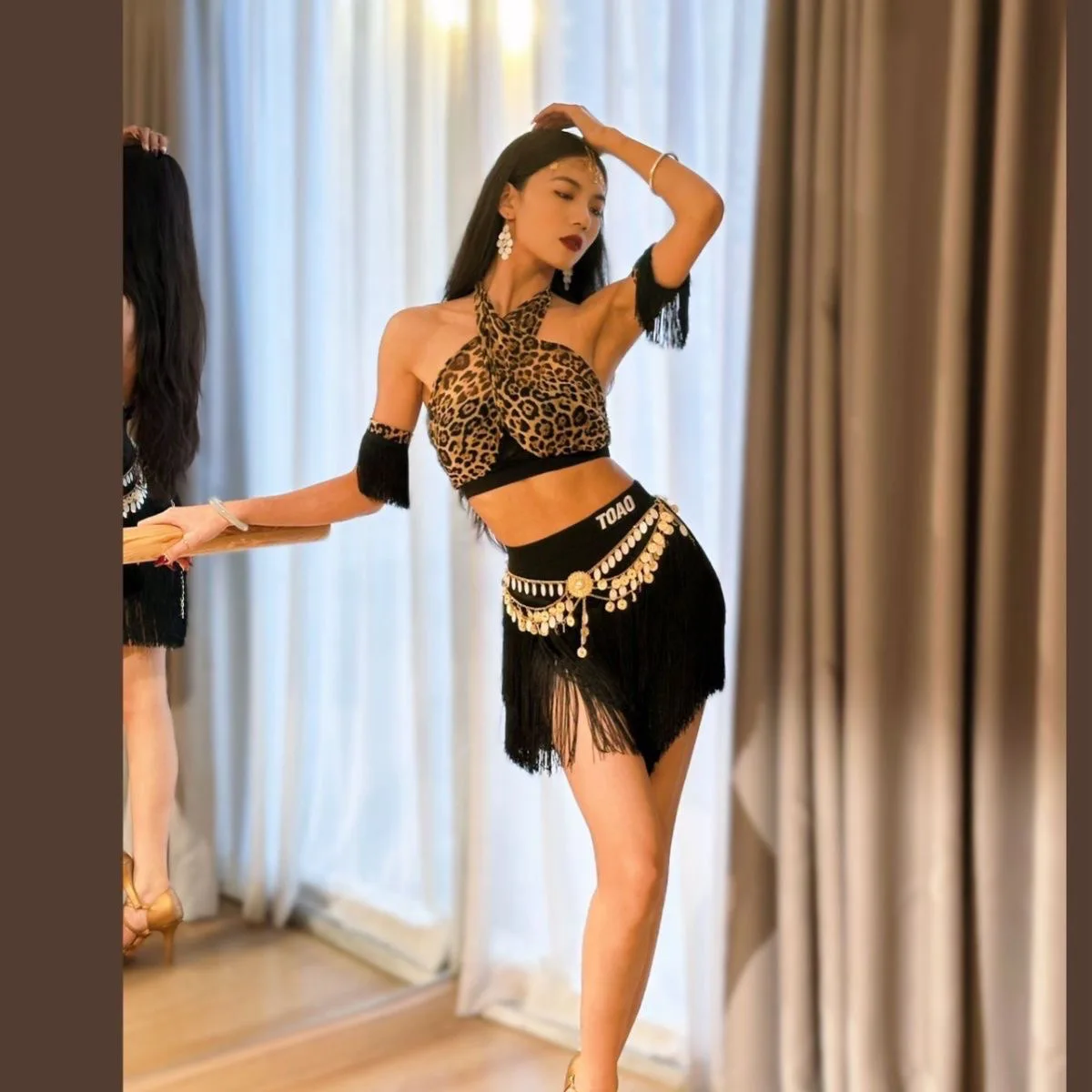 สาวละตินอเมริกันชุดเสือดาวพิมพ์ชุดเต้นรํา Waltz Dancer เครื่องแต่งกาย Dancewear สาวชุด Fringed ชุดใหม่ในชุดการจับคู่