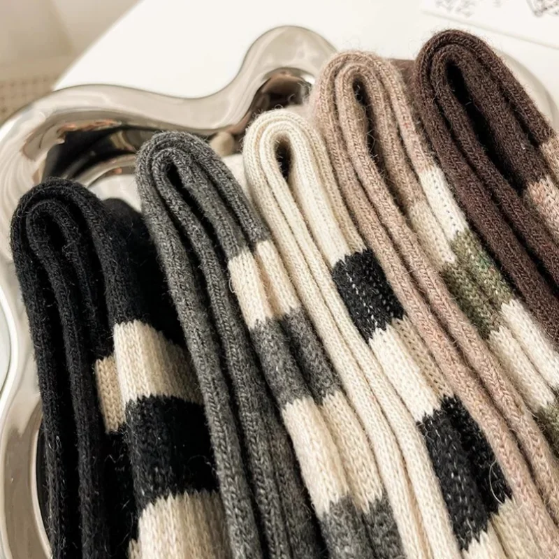 5 Pairs Women Striped Mid-calf Socks Autumn Winter Thermal Knitted Socks Brown Retro Slouch Boot Socks Casual Daily EU 35-42