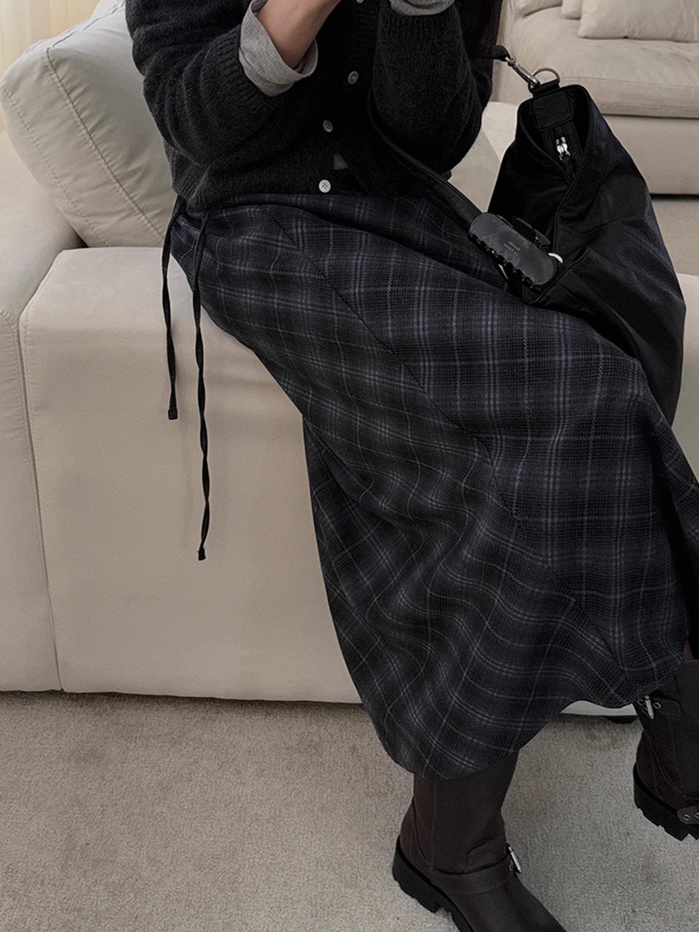 กระโปรงทรงตรงลายสก็อตเอวสูงสไตล์เรโทรสำหรับผู้หญิง ฤดูใบไม้ร่วง ฤดูหนาว รุ่นใหม่ สไตล์เกาหลี  กระโปรงยาวทรงตรงอเนกประสงค์ เหมาะสำหรับใส่ไปทำงาน เอวสูง