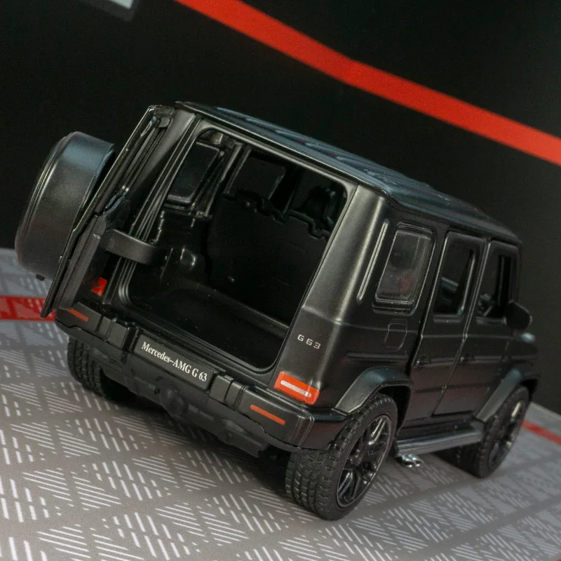Rastar 1:32 Mercedes AMG G63 Legierung Geländewagen Modellauto Ornamente zurückziehen Spielzeugauto reiche Details feine Verarbeitung