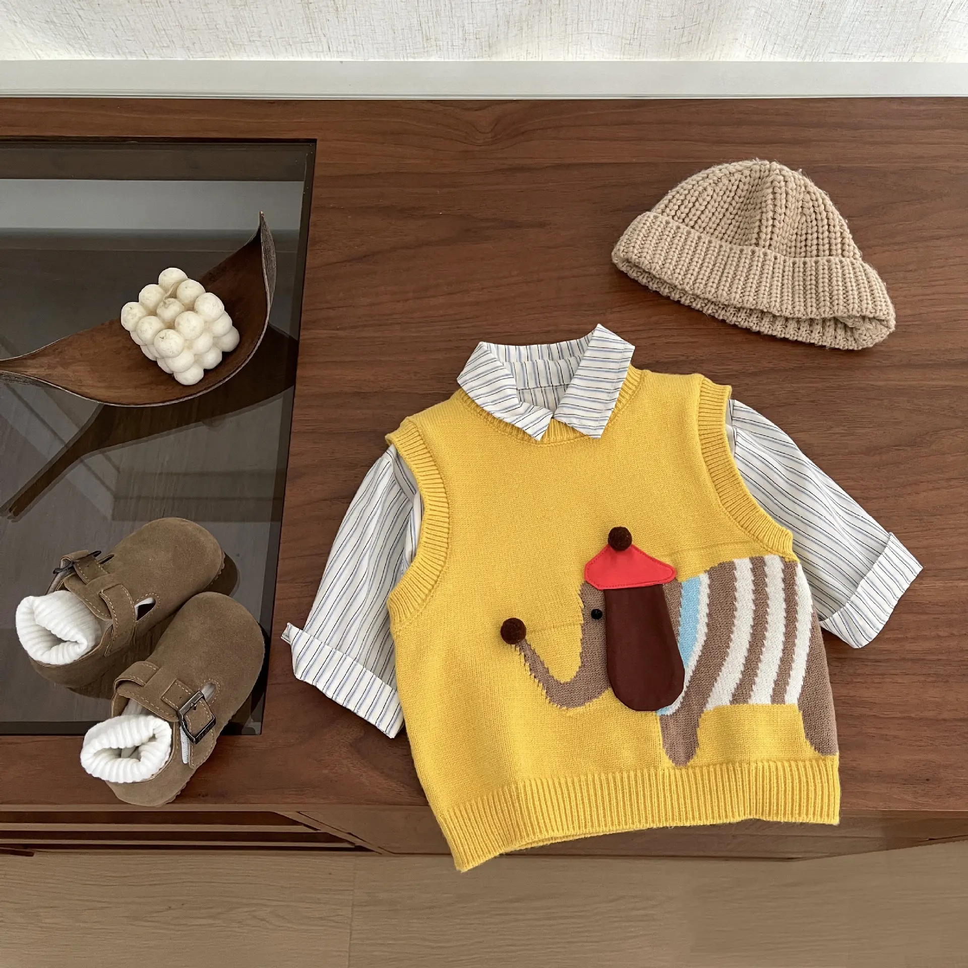 Spring and Autumn Clothing, Loose Knit Vest for Boys Super Cute Versatile Vest for Boys Comfortable Stylish Shoulder Hugging