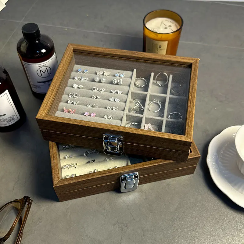 Caja para presentación de joyería, cubierta de almacenamiento para anillos, pendientes, joyero de mano pequeño de alta gama, patrón de nogal Bla
