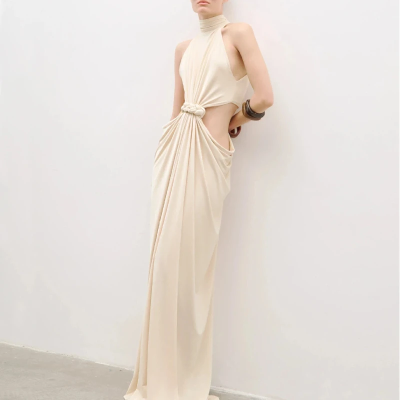 Abito lungo sexy a pieghe senza maniche con scollo tondo color albicocca, elegante abito da sera con nodo in vita ritagliato per gli invitati al matrimonio