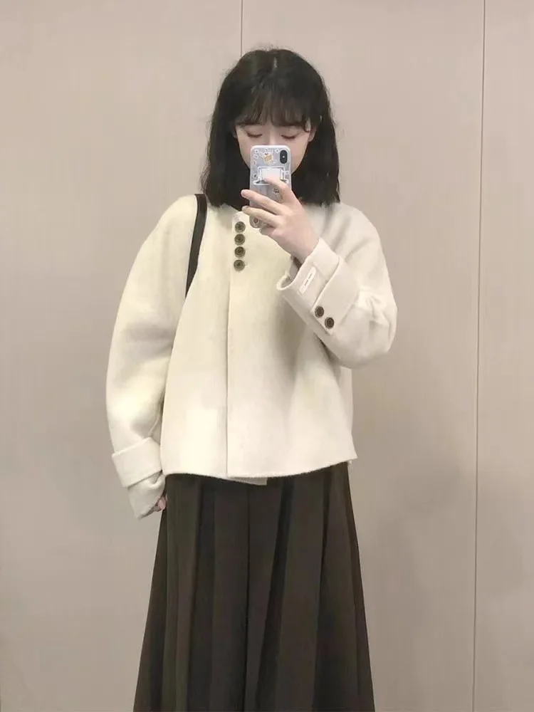 화이트 트위드 재킷 여성용 겨울 니트 플리스 캐주얼 여성스러운 장식 실루엣 슬림핏 프로페셔널 여성스러운 스타일리시