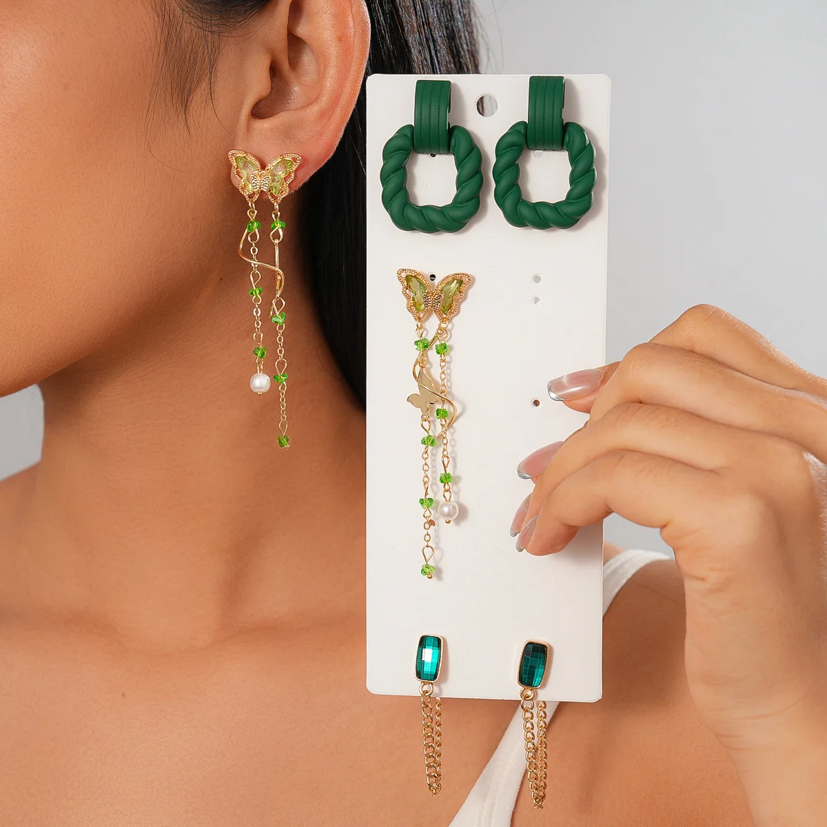 

6 Pcs Emerald Color Square Acrylic Dangle Earrings Women Fairy Rhinestones Butterfly Pendant Earring Chain Tassel Jewelry Sets