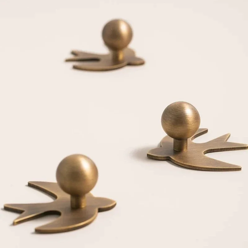 Pure Copper Single Hole Door Knob French Style Affordable Luxury Gold Kitchen Cabinet Handles Unique Creative Brass Drawer Pulls