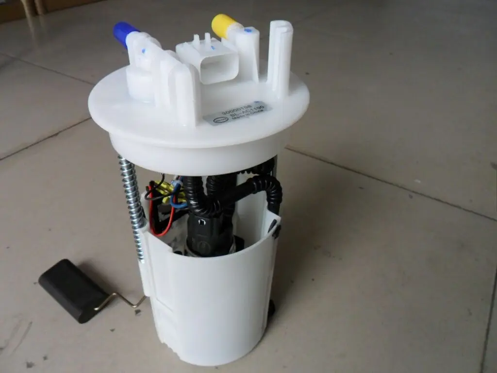 

Genuine High Quality Fuel Pump assy. for Chinese SAIC ROEWE 350 MG3 MG5 1.5L Engine Auto car motor parts 50016710