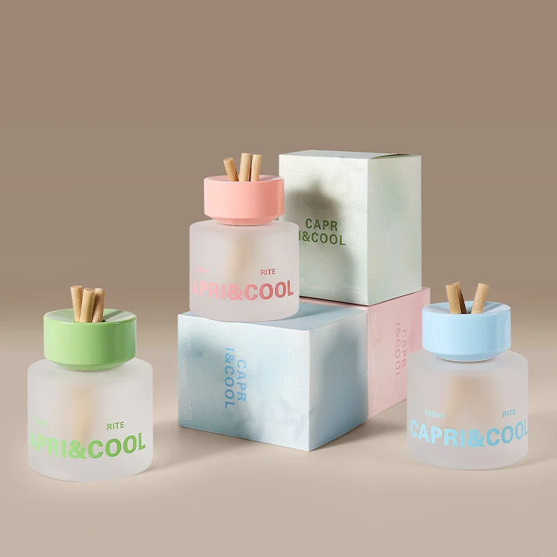 Car Diffuser with Aroma Ornament Elegant Design, Ideal for Beautifying Vehicle and Bathroom Interior with Fresh Fragrance