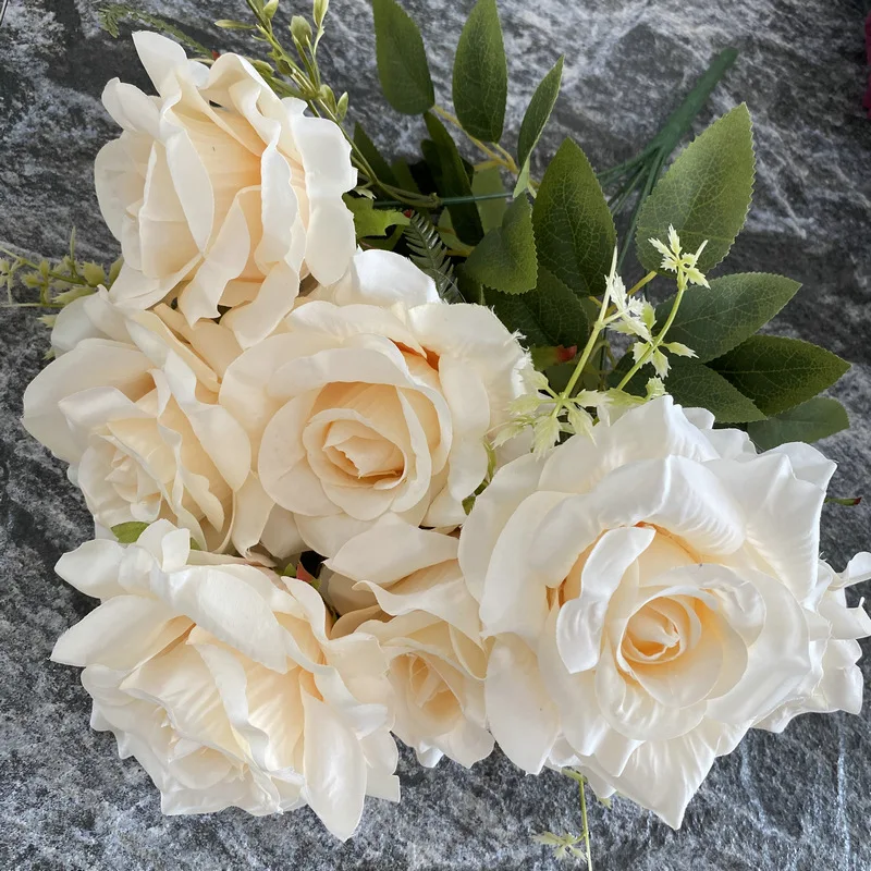 12 cm großer künstlicher Rosenstrauß mit 7 Köpfen – ideal für Hochzeitsdekoration, Partyarrangements und Heimdekoration – Detail 5