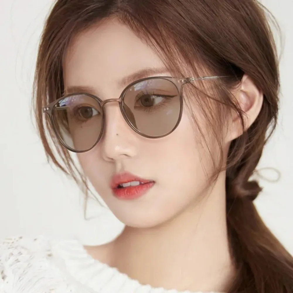 Fashion Photochromic Anti Radiation Eyeglasses for Women/Men Anti Blue Light Glasses