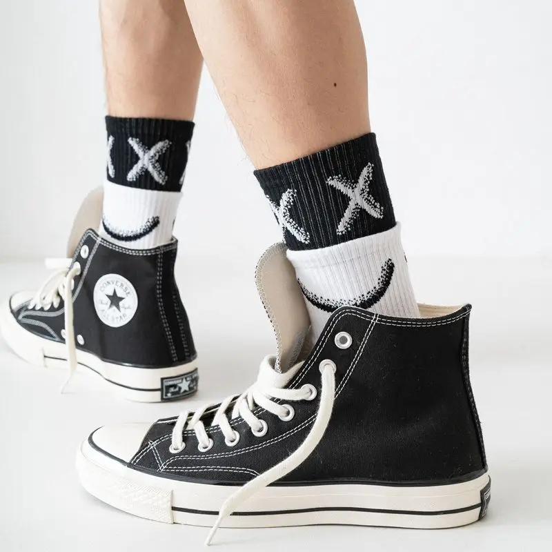 Herren socken Baumwolle chok lustige Socke Harajuku Sommer männlich lässig HipHop Skateboard Socken Unisex Lächeln Socken 2024