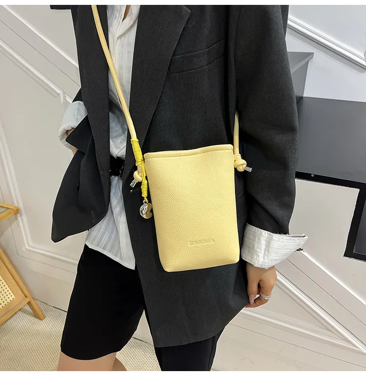 

2025 Simple Crossbody Bag Women Casual All-Match Buckle Bucket Bags Solid Color Soft Daily Commute Phone One Shoulder Packs sacs