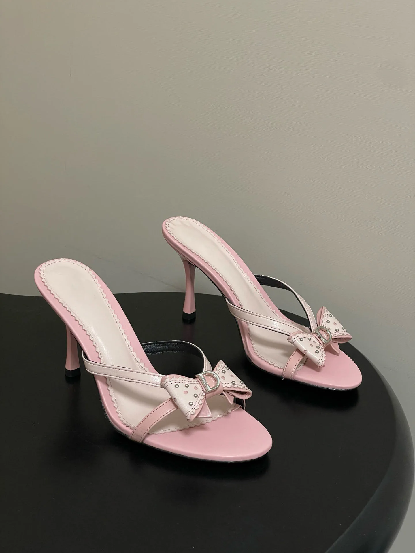 2026 New Sweet Pink Bow Rivet High Heels Women Elegant Thin Strap Stiletto Slippers Fashion Open Toe Slide Sandals Ladies Shoes