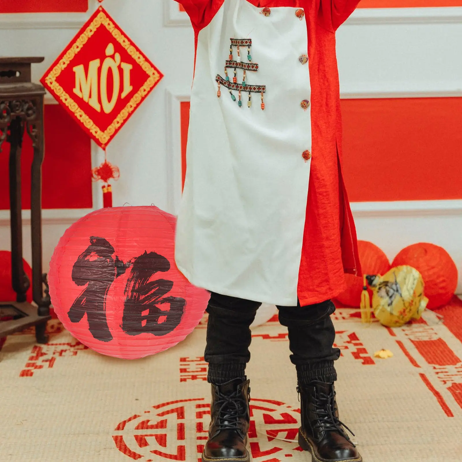 4Pcs New Year Fu Character Red Lanterns Spring Festival Hanging Decor Festive Paper Lanterns Blessing Lantern