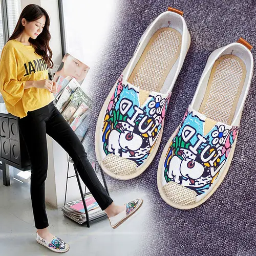 용수철 여성 캔버스 캐주얼 신발, 로우 힐 없음, 애니메이션 히트 운동화, 플랫 패션, 귀여운 가을, 트렌드 2024, 여름 신상  Best5