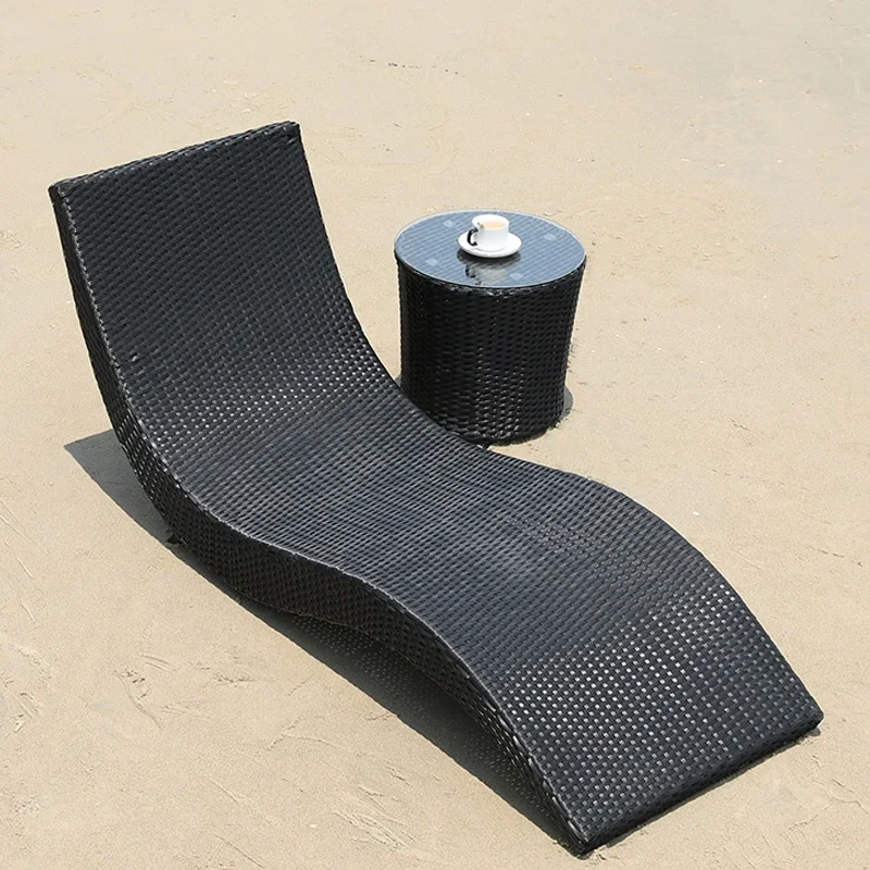 Rattanowe krzesło plażowe do opalania Europejskie leżaki Basen na zewnątrz Krzesło plażowe Ergonomiczne eleganckie meble Sillas De Playa