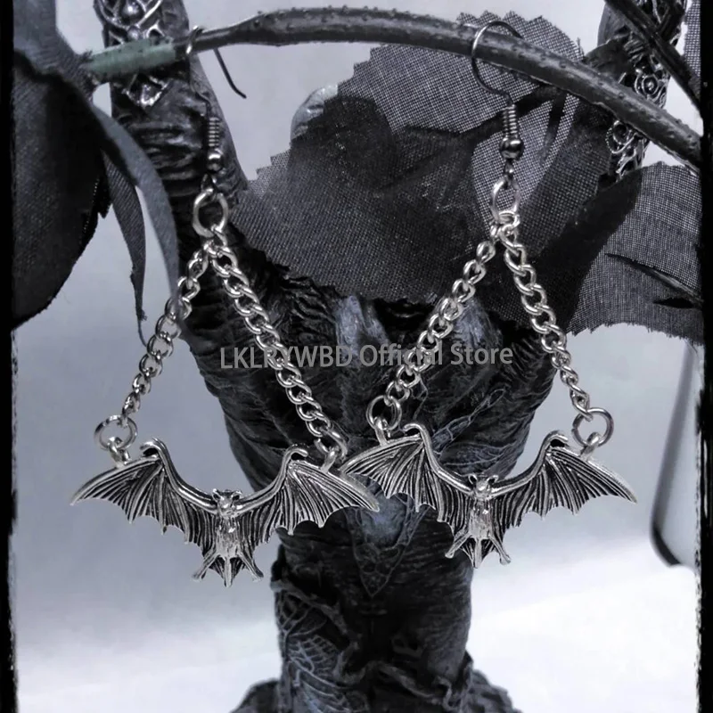 Fashion Vintage Punk Gothic Bat Chain Earrings bloodsucking bat  for WomenHalloween Earrings Hip Hop Girls Jewelry Gift