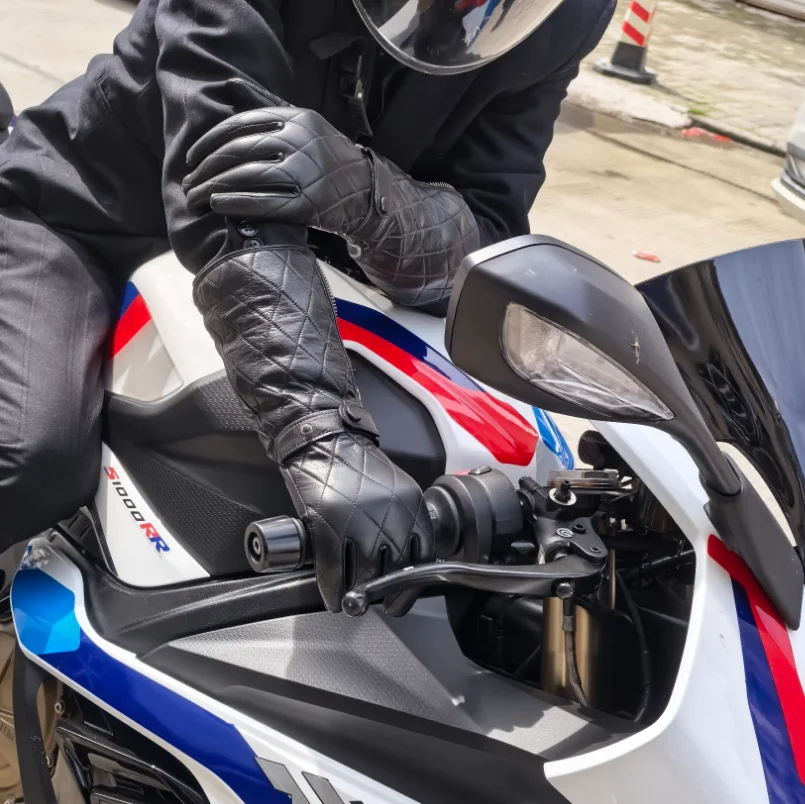 Men Luxury Lambskin Leather Gloves Soft Warm Touch Screen Full Finger Motorcycle Riding Protective Winter Gloves