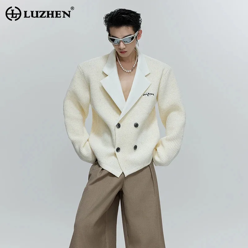 

LUZHEN Original Niche Design Embroidery Logo Double Breasted Knitted Cardigan Men's New Fashion Handsome Elegant Sweater JY4356