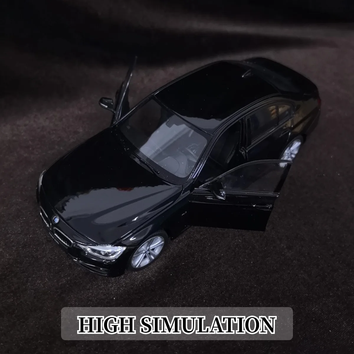 Beperkt 1:24 schaal BMW 335i automodel, luxe voertuig miniatuur replica figuur kind kerstcadeau speelgoed