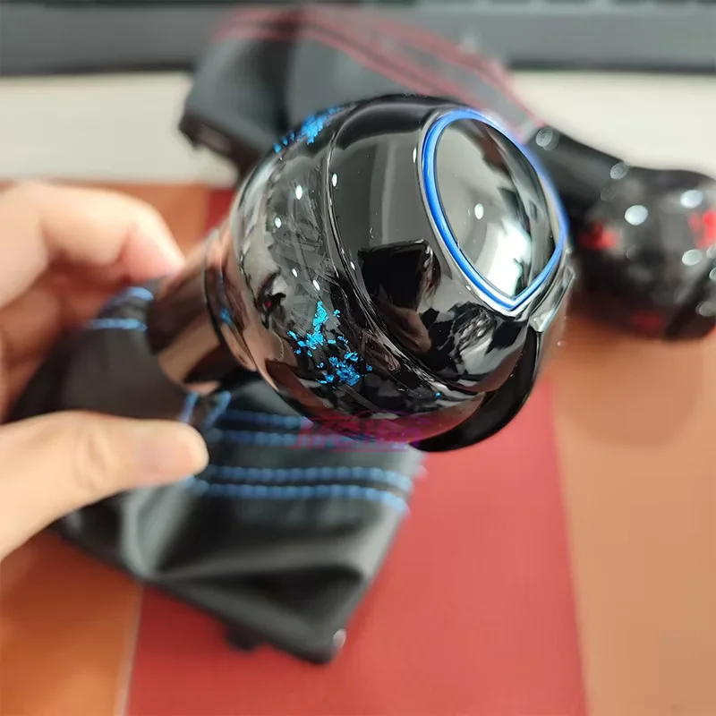 Suitable for Audi A3 S3 RS3 S6 RS6 A7 A6 Golf 7 7.5 GTI left-hand drive car forged carbon fiber shift lever red foil blue foil
