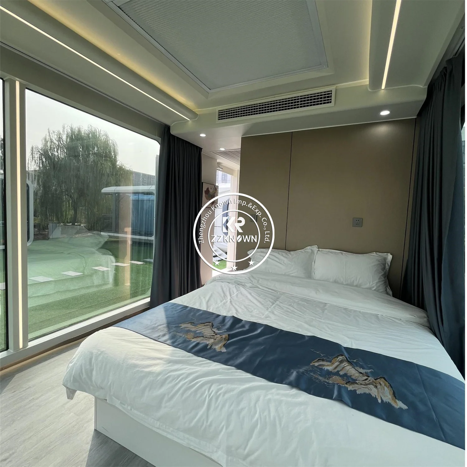 Custom Capsule House Multifunctional Cabin Hotel Modular Residence Kitchen Bedroom Factory Made Prefab Smart Capsule House