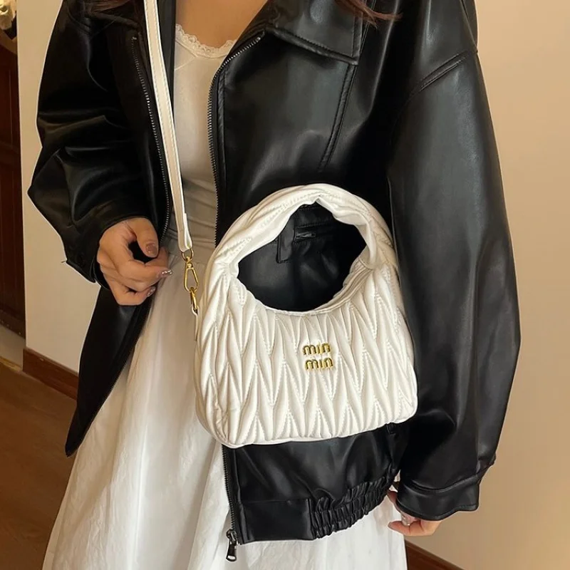 

High-End Ladies Handbag Made Of Glen-Printed Leather Featuring Trendy Paris Daily Elegant Style​