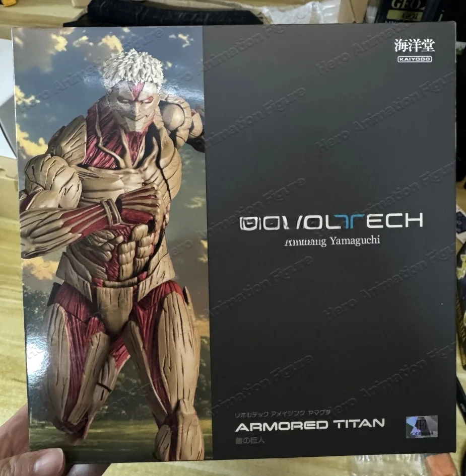 Original Kaiyodo Attack on Titan Amazing Yamaguchi Revoltech NR069 The Armored Titan Reiner Braun Anime Action Figure Model