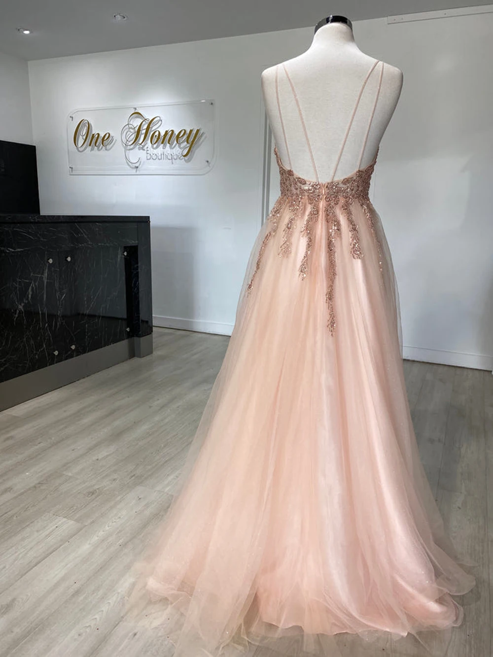 Pink Tulle A-Line Glitter Fairy Engagement Evening Dresses Spaghetti Strap Sleeveless Pleats Sequined Party Prom Gowns Vestidos