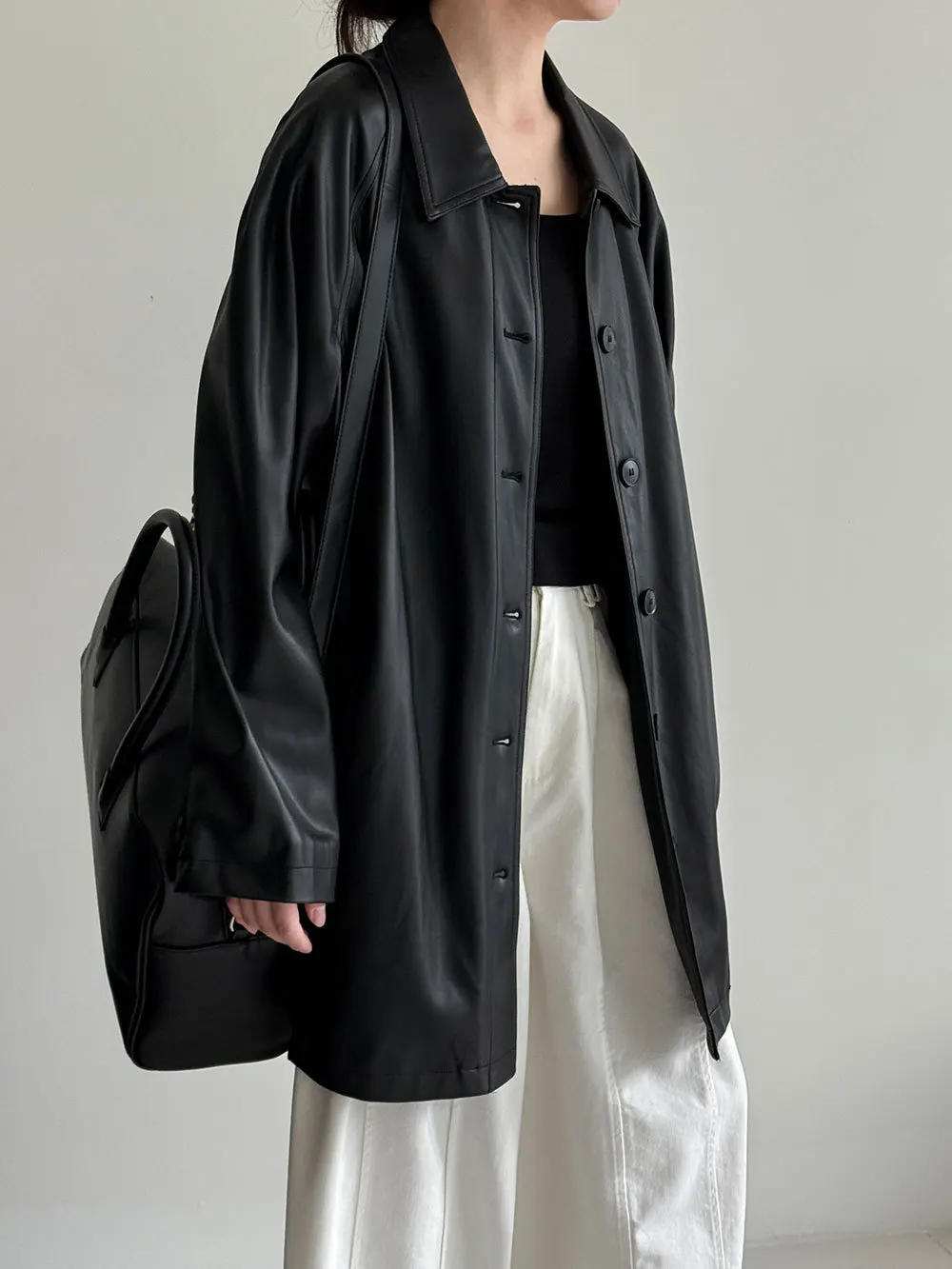 韓国のレトロな高級黒のミッドレングスレザージャケット、秋の新しい柔らかいもちもちしたPUジャケット、トップス、婦人服