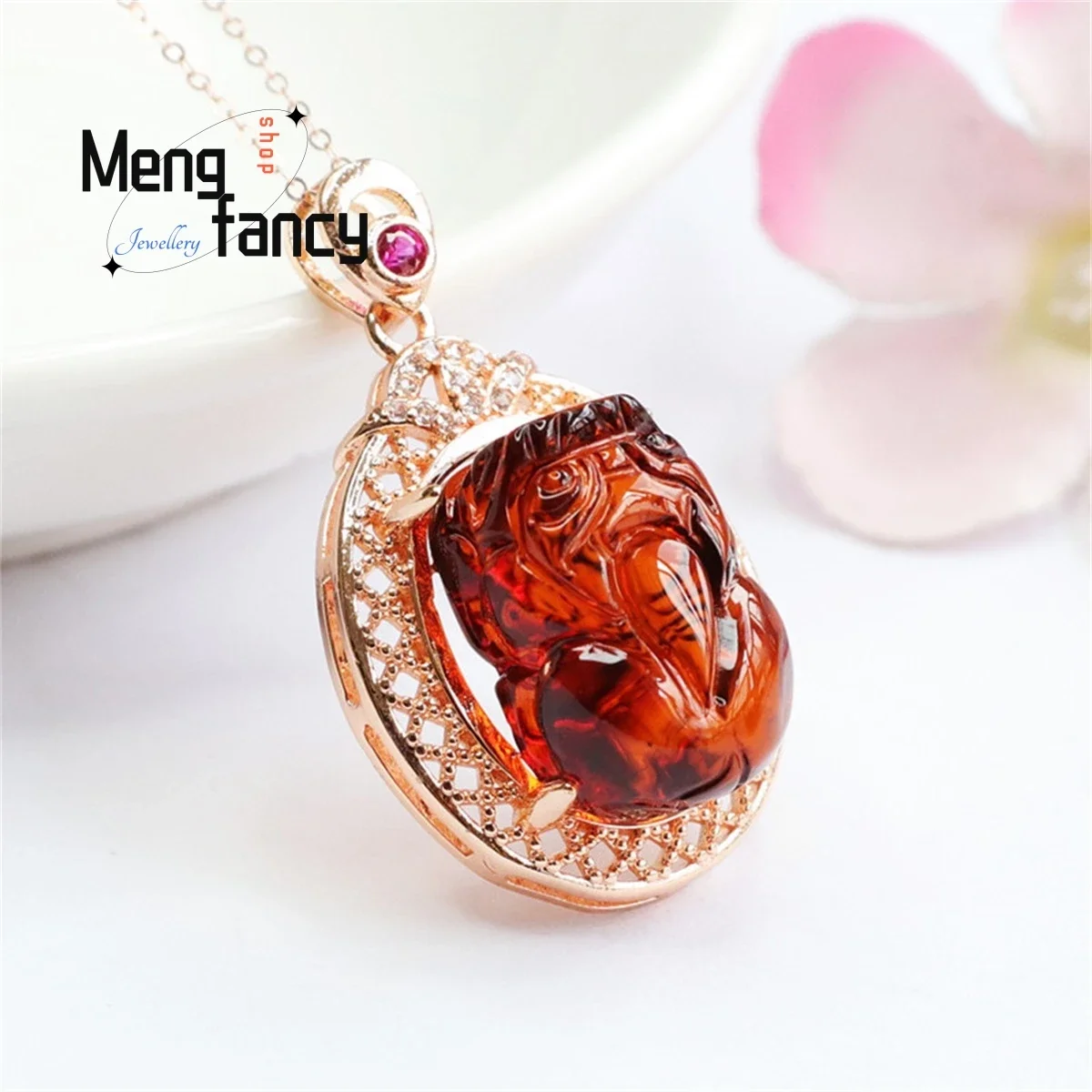 

Natural Blood Pur Amber Pixiu Necklace Fashion Exquisite Personality Simple Atmosphere Retro Style Couple Gift Luxury Jewelry