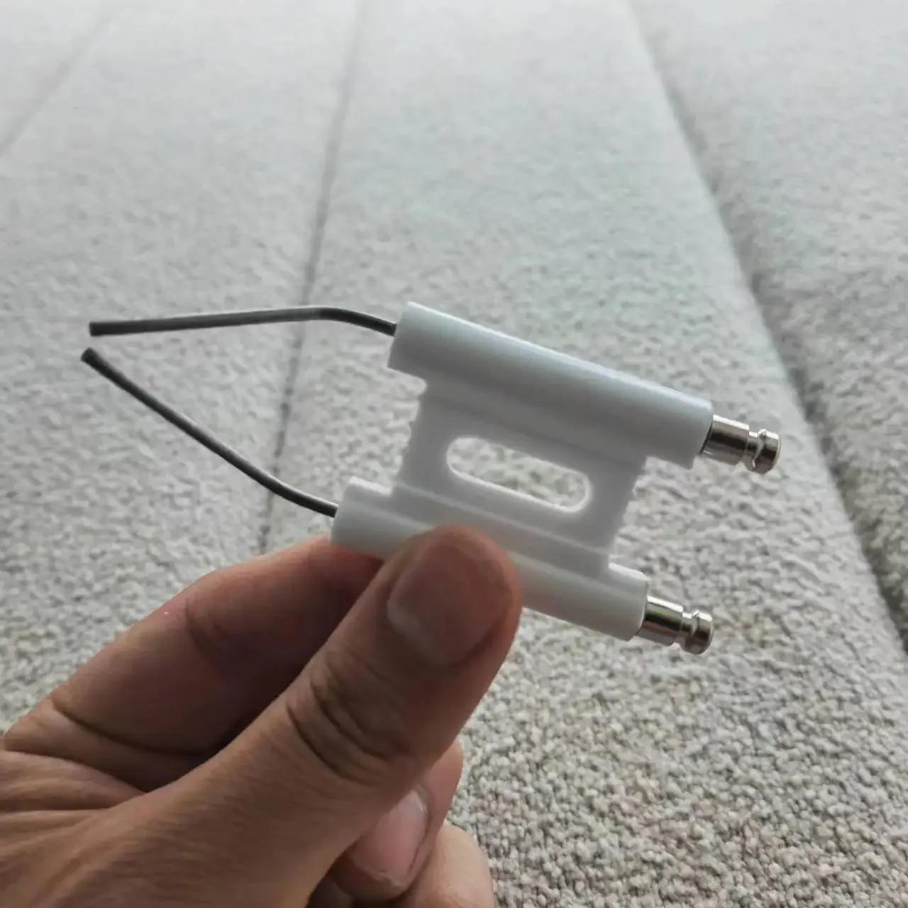 Double Pole Ignition Electrode Ceramic Igniter For Waste Oil Burner Large Conjoined Ignition Needle Promotion