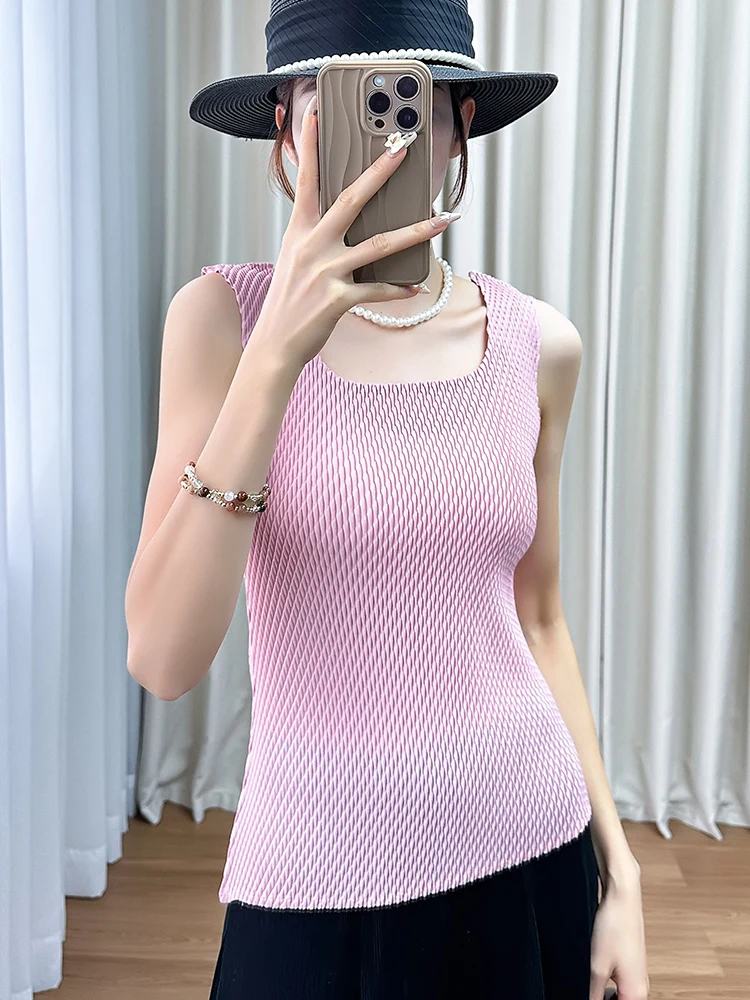 

Simple Casual Sleeveless Tank Top Women's Color Summer New Style 2026 Three-Resident Art Creation Pure Color T-shirt
