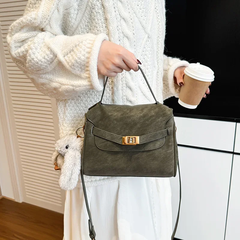 

Luxury Brand Elegant Tote Bag For Women - Leather Messenger Bag By Famous Designer Popular Classic