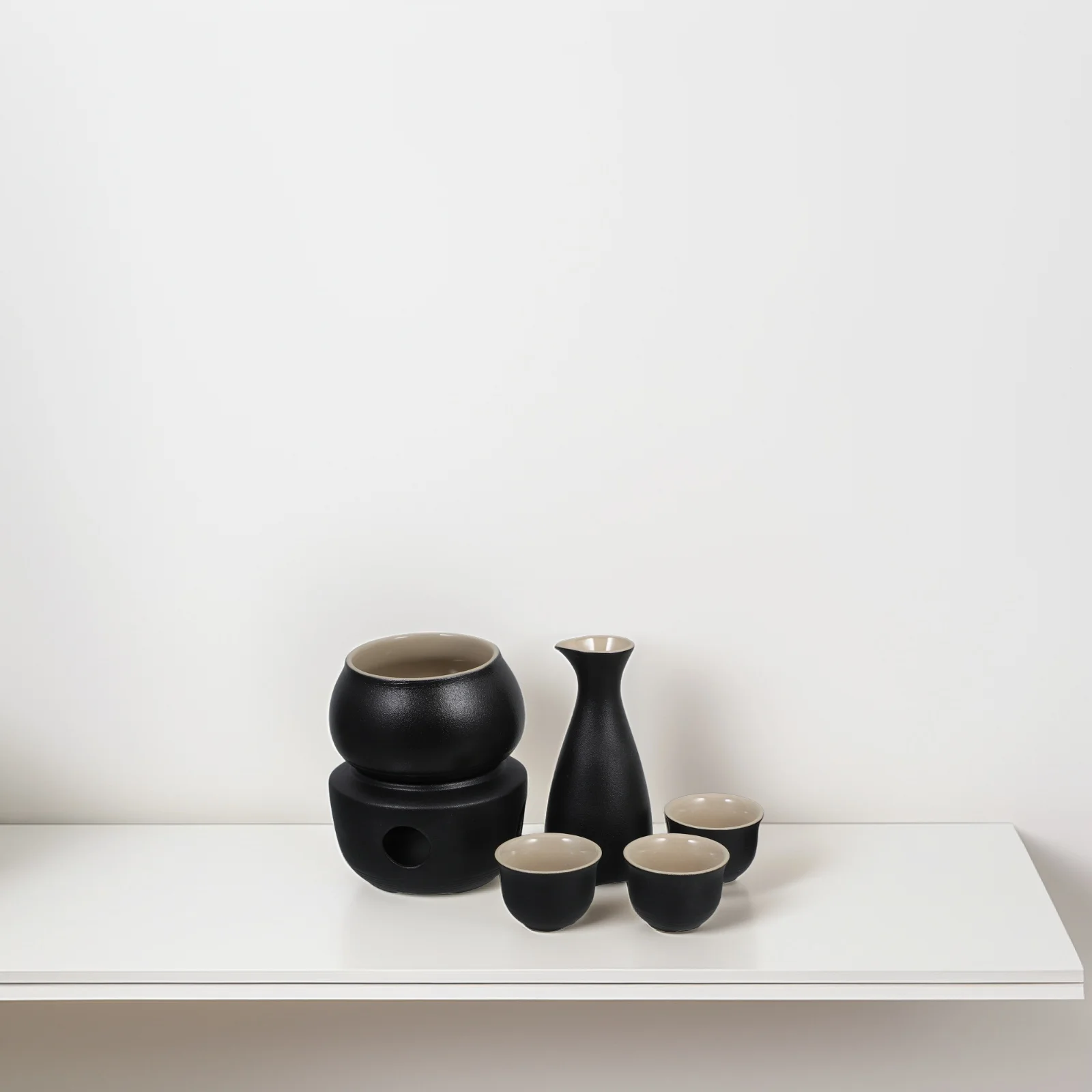 

1Set Ceramic Wine Warmer Set Japanese Style Sake Pot with Cups Smooth Easy Clean Reusable Vintage Home Decoration