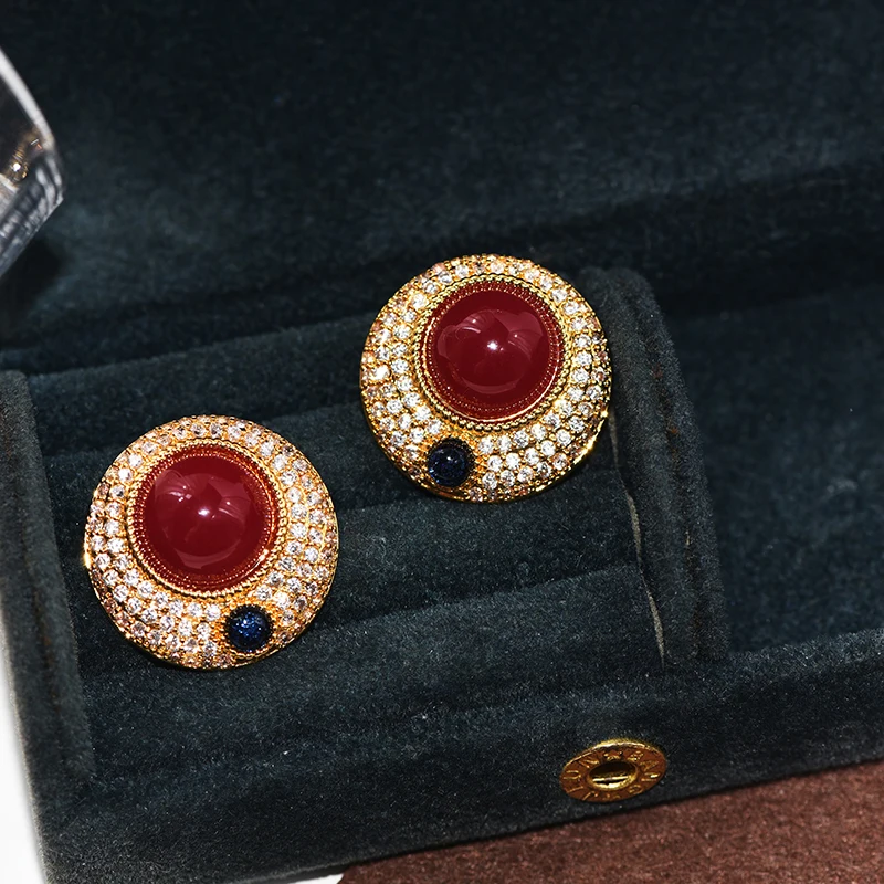 

Retro Hong Kong style agate full diamond inlaid earrings medieval temperament