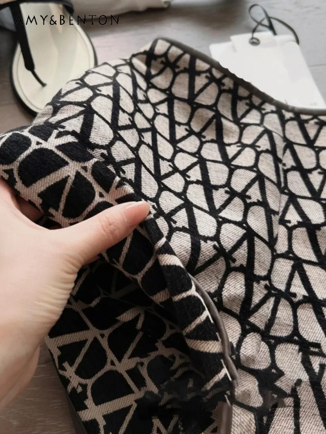 High-waisted Hot Girl Wide-leg Pants Fashion Commuter Style Temperament Retro Printed Shorts Women Versatile Casual Trend Shorts