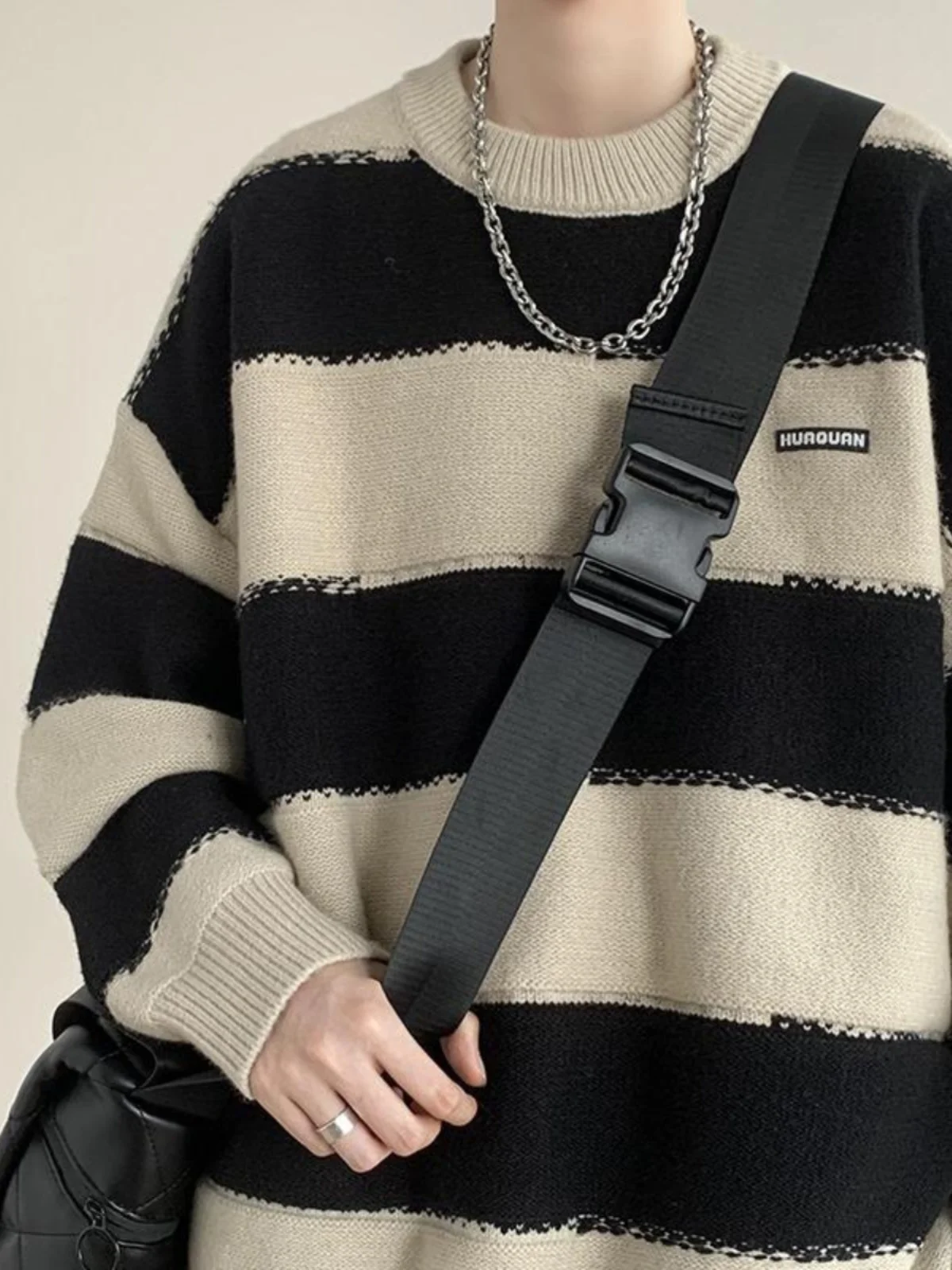 

Мужской свободный вязаный свитер в полоску, повседневный зимний свитер с круглым вырезом, утепленный, с длинными рукавами, молодежный, в японском стиле, для пар