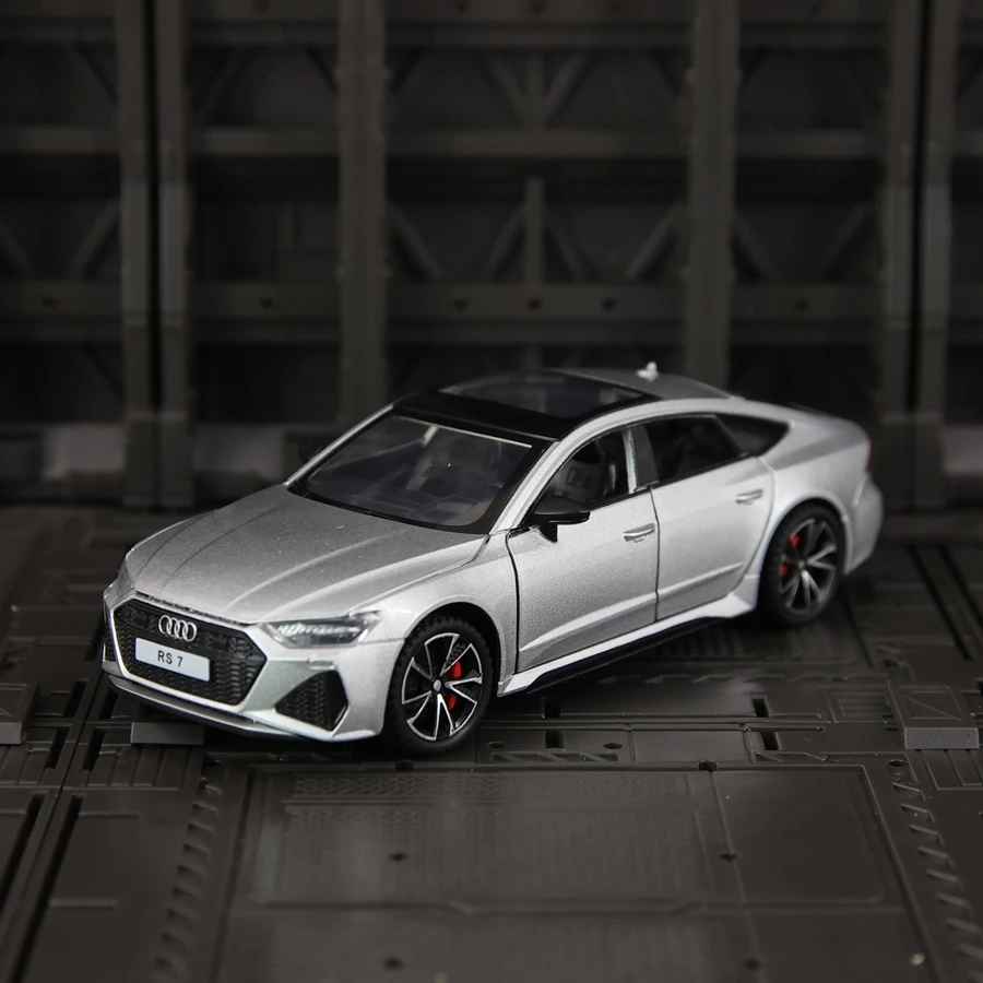 

Модель автомобиля из сплава Audi RS7 1:32, со звуковой и световой обратной связью, украшение модели автомобиля, коллекция подарков, дверь можно открыть