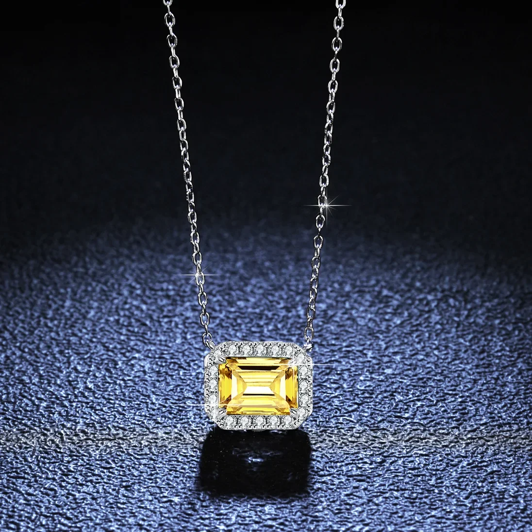 18K gold S necklace for women emerald cut moissanite D color VVS1 diamond square full diamond clavicle chain