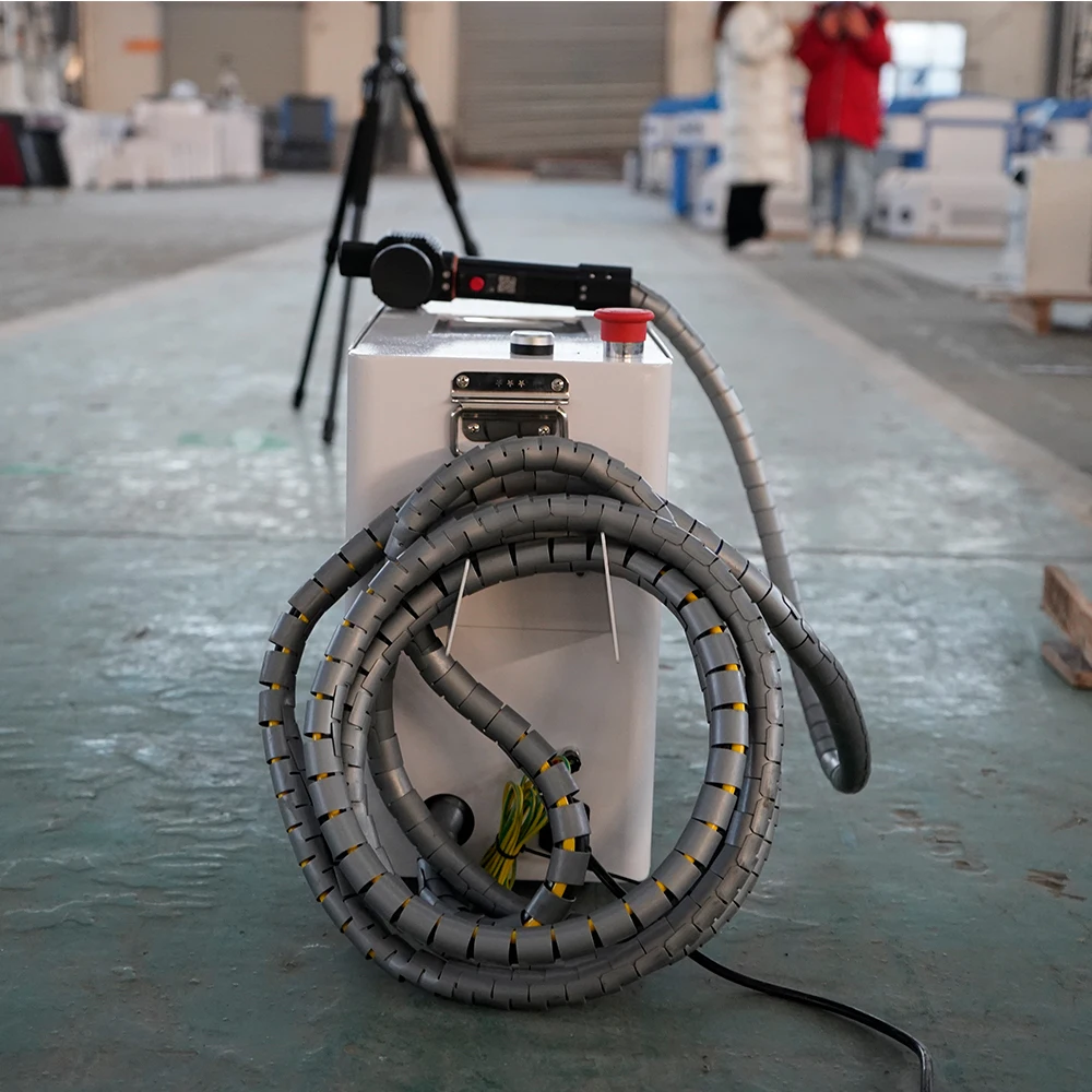 100 واط يده نبض الليزر الأنظف آلة سعر الطلاء إزالة الصدأ الليزر تنظيف رئيس لإزالة الصدأ الخشب الحجر الألومنيوم