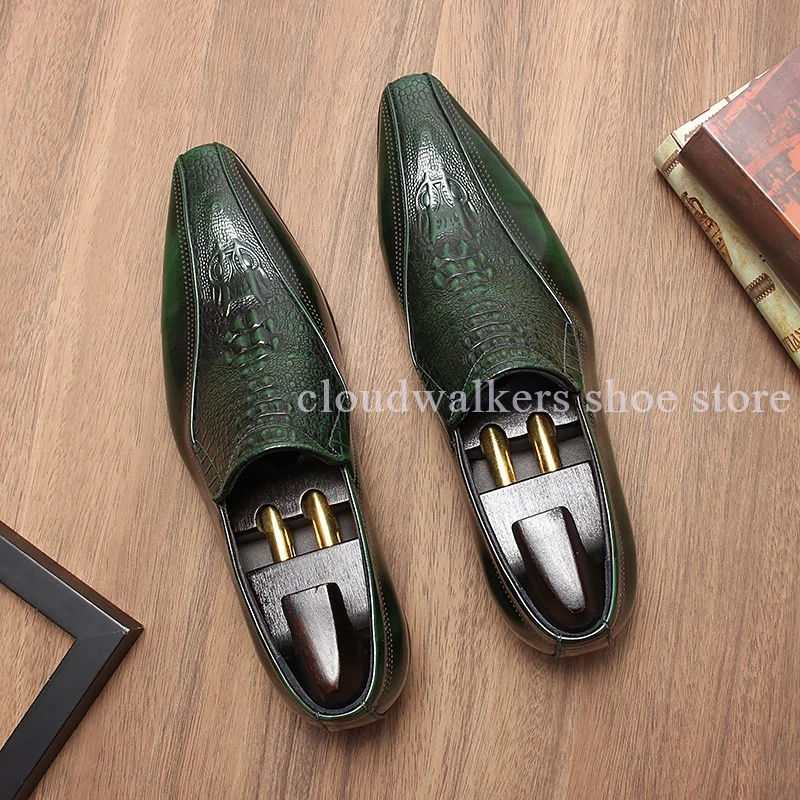 Autumn British Style Pleated Texture Leather Shoes Glossy Small Pointed Toe Slip On Business Suit Shoes Elite Men's Office Shoes