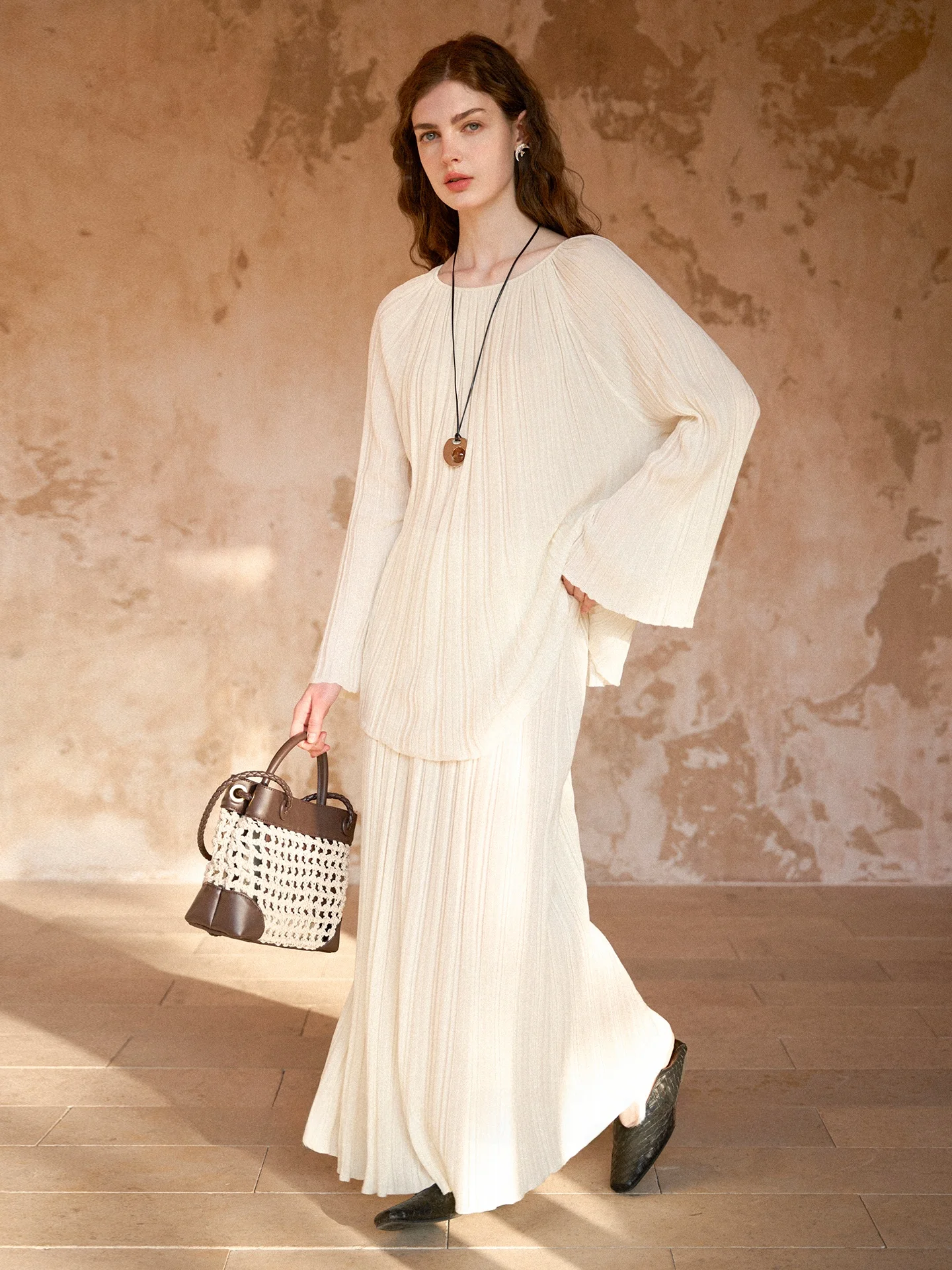 

Юбка Miorastudio в винтажном стиле, мягкая, белая, с вертикальными полосками, вязаная, с эластичным поясом, плиссированная, в стиле французской повседневной одежды