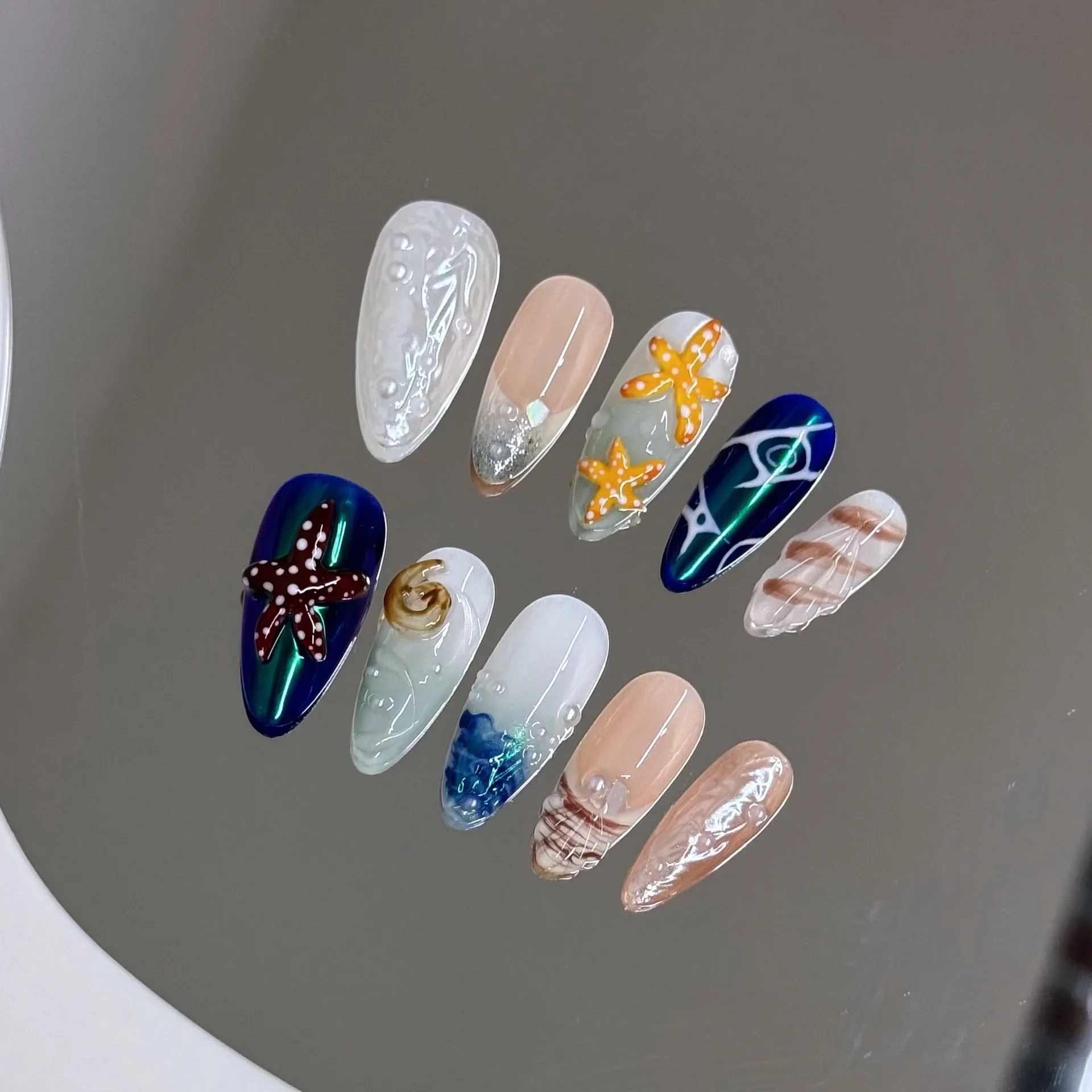 Рисунок 2 - пресс на ногтях ручной работы 3D