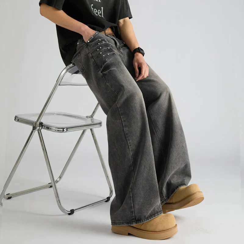 

Mens Straight Loose Fit Vintage Distressed Jeans Rivet Decor Retro Denim Trousers Casual Fashion Wholesale Bulk Order Streetwear