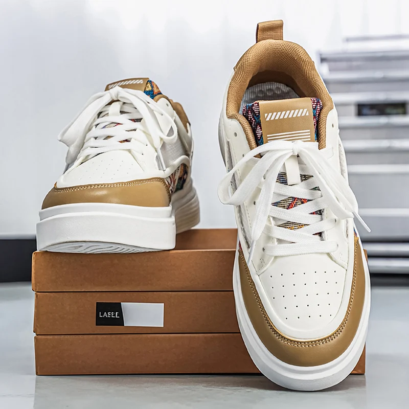 2026 New Men's Autumn Trend Versatile Sports And Leisure Board Shoes Men's High-end Fashion Small White Shoes Breathable Youths