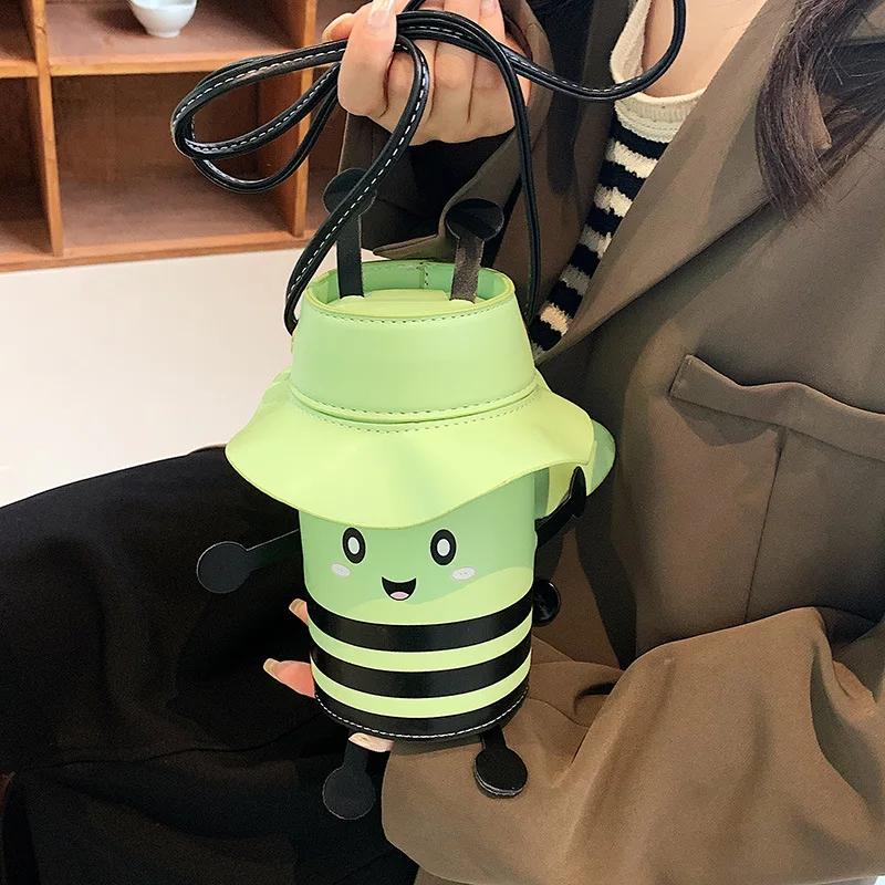 Funny Bucket Bags for Women 2023 New Cartoon Printing Small Shoulder Bag Woman Hip Hop Leather Unusual Cute Bee Crossbody Bag