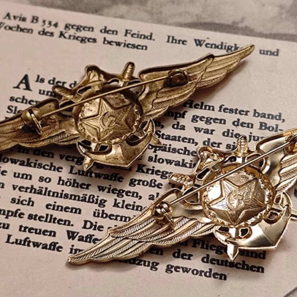 1pc Soviet Red Navy Pilot's Badge Five-star Aviation Medal Army Fan Collection Pins Decoration Crafts