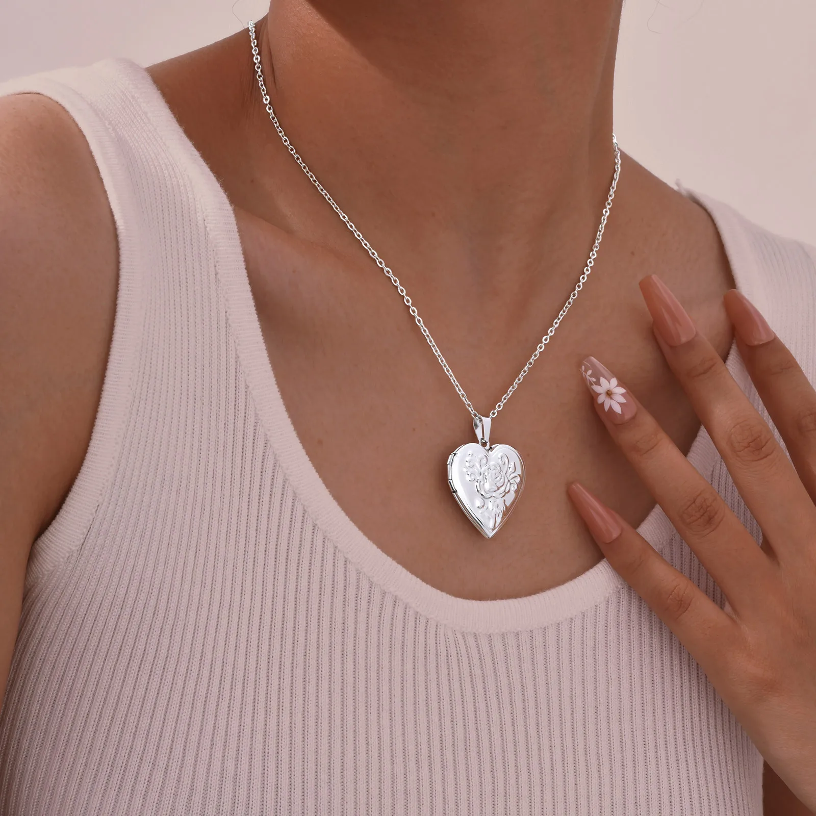 Vnox Never Fade Silver Color S – Heart Locket Necklace Photo recenzja i cena